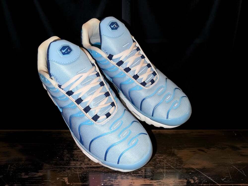 Nike Air Max Plus Women's Sneakers - Celestine Blue/Diffused Blue (Style FJ4736- - Picture 5 of 10